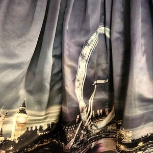 London skyline midi skirt